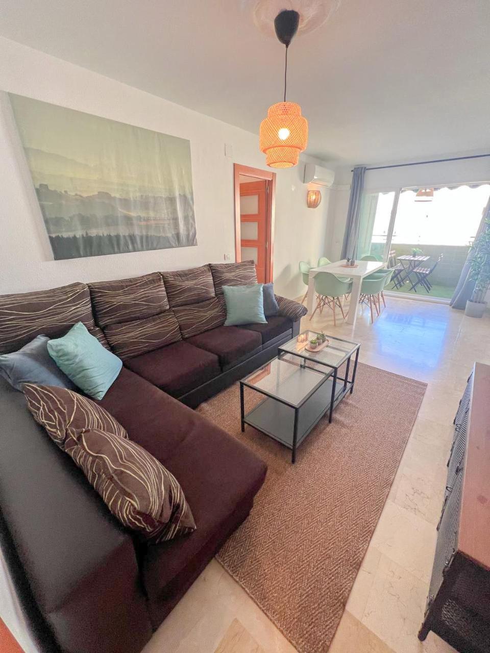 Large & Cozy Centrally Apartment Torremolinos Esterno foto