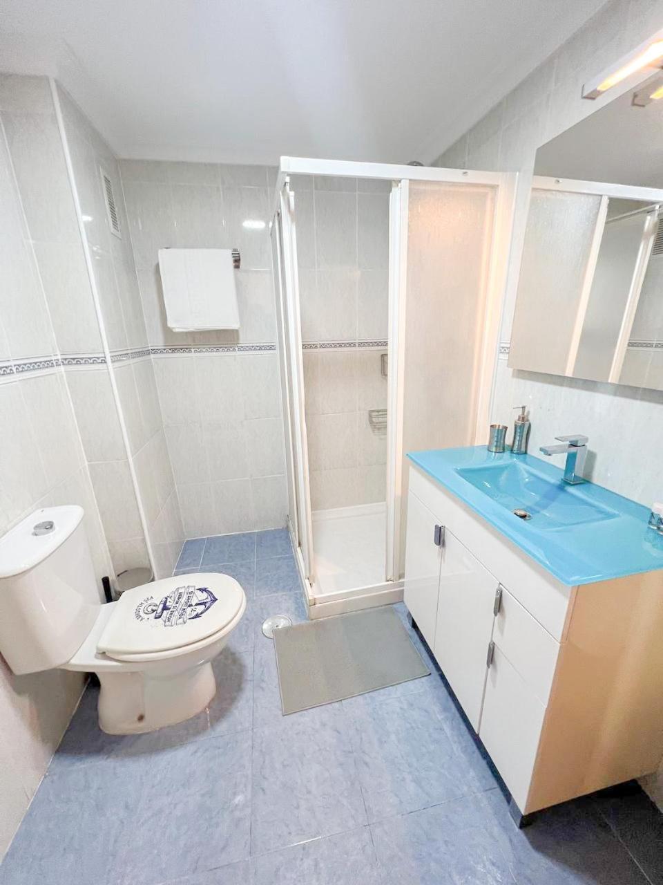 Large & Cozy Centrally Apartment Torremolinos Esterno foto